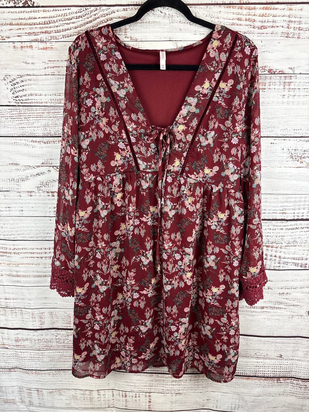 Xhileration Maroon Floral V Neck Ruffly Mini Dress Boho Crochet Hem Womens XXL